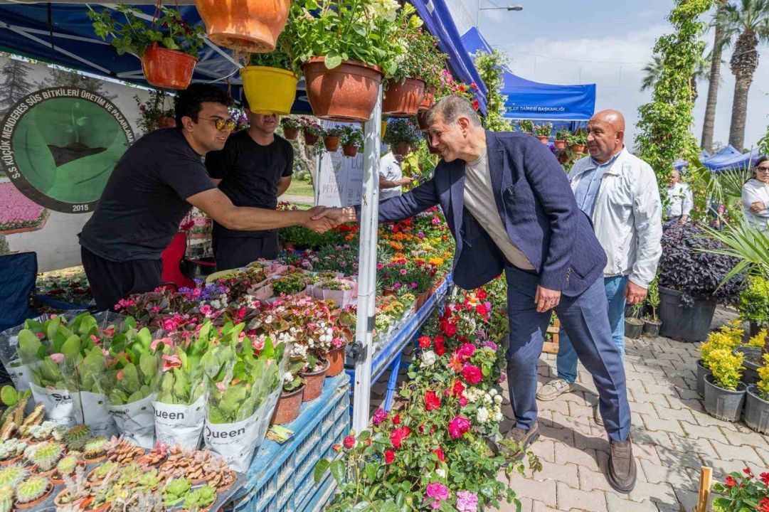Çiçek gibi İzmir