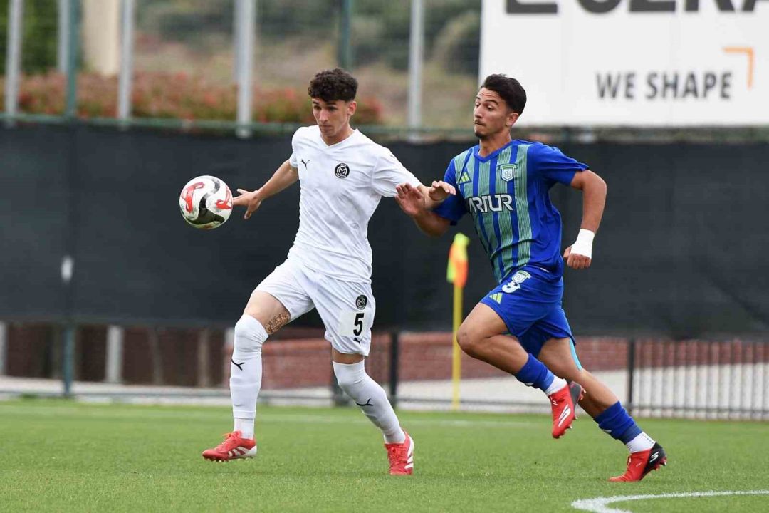 Manisa FK U19 Takımı, 177 takım arasında Türkiye şampiyonu oldu