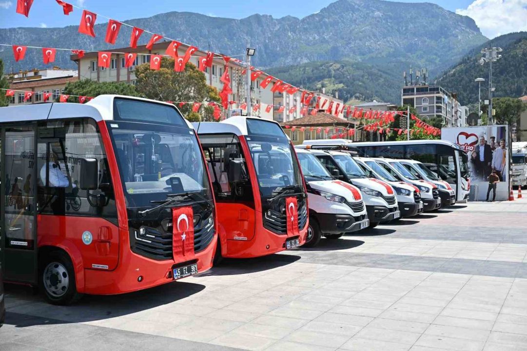 Manisa’ya 2 Milyar TL'den fazla yatırımla 376 yeni araç!