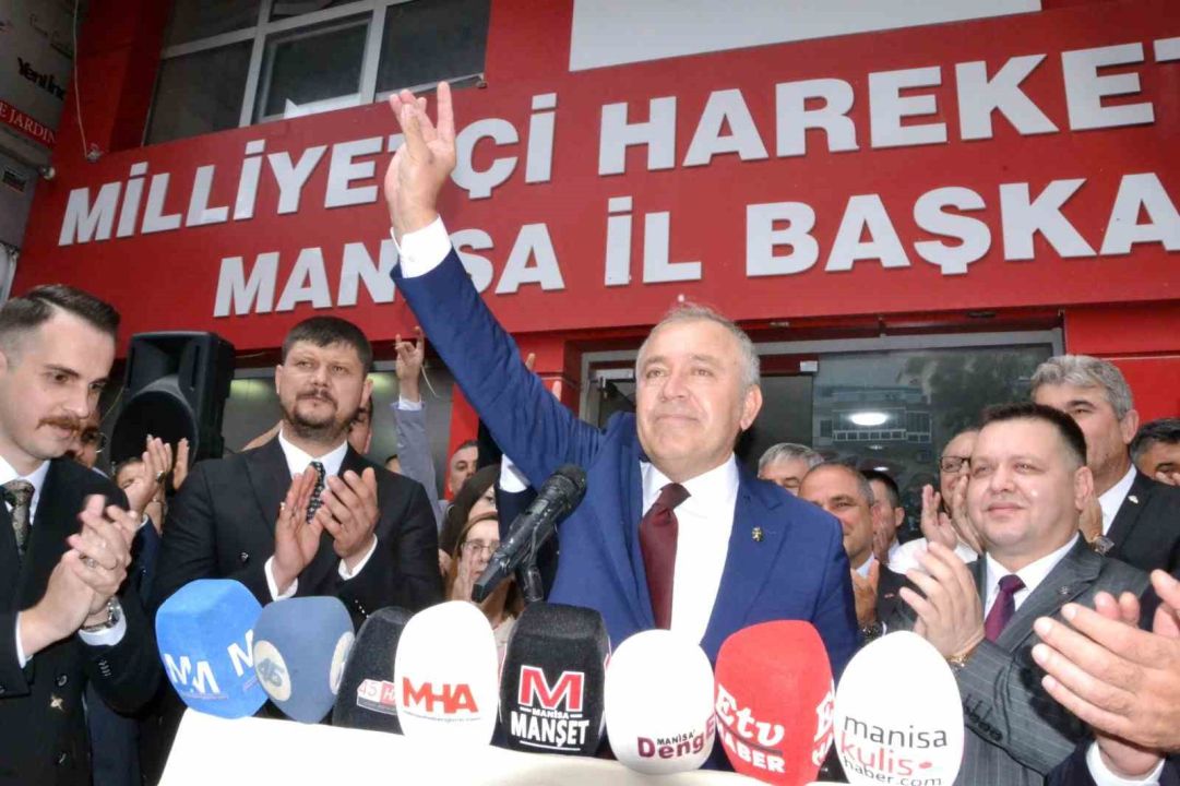 MHP Manisa’da devir teslim töreni