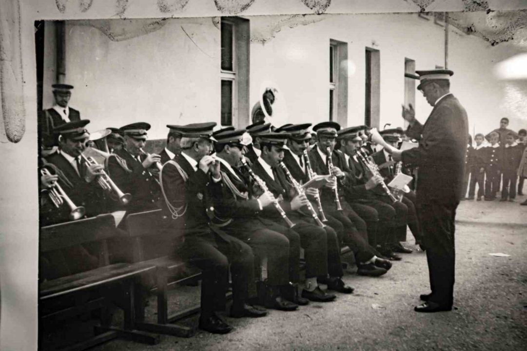 İzmir’in tarihine 83 yıldır "müzikle" tanıklık ediyorlar