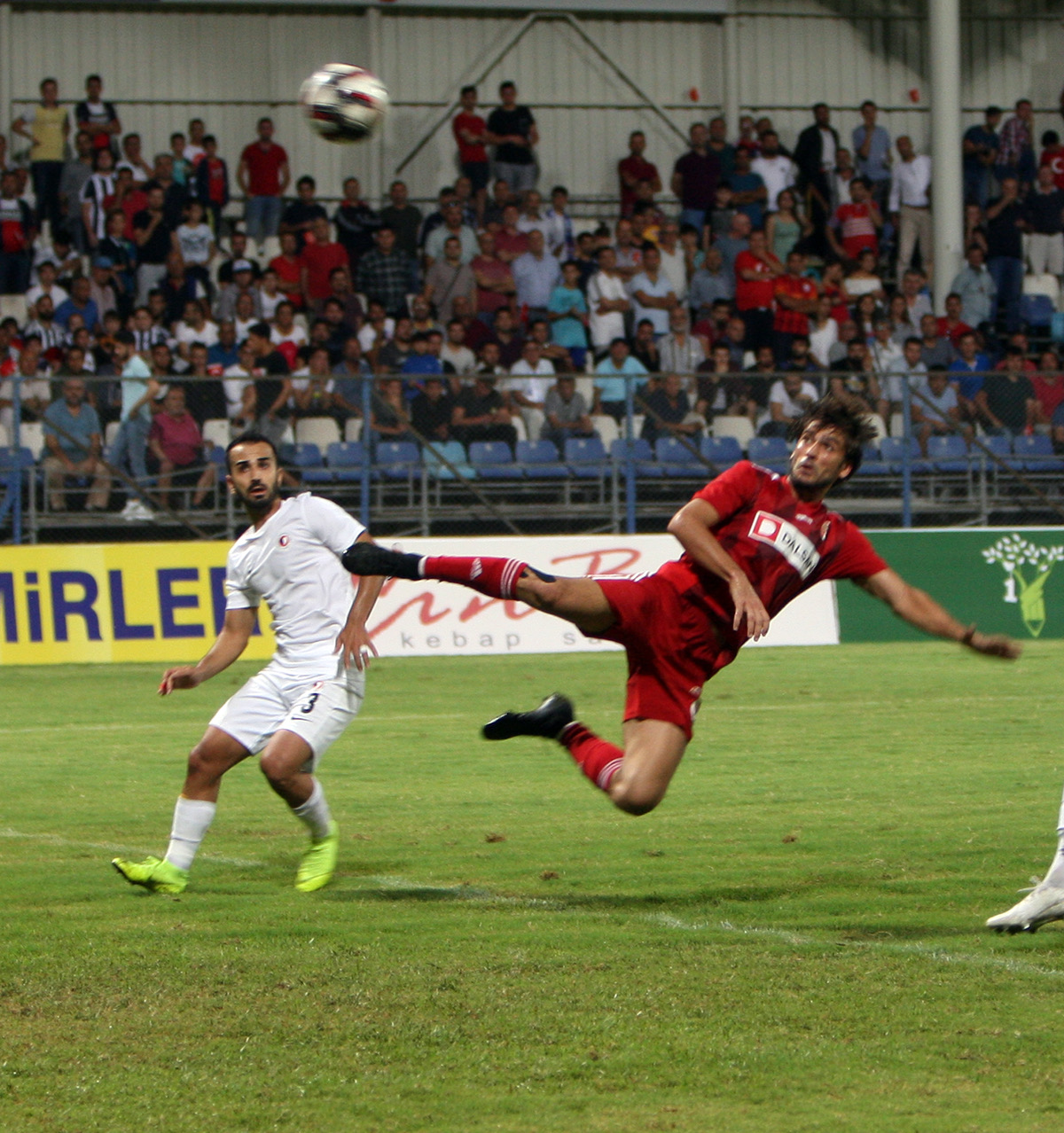 Turgutluspor dünyaları kaçırdı, liderliği kaybetti: 0-0