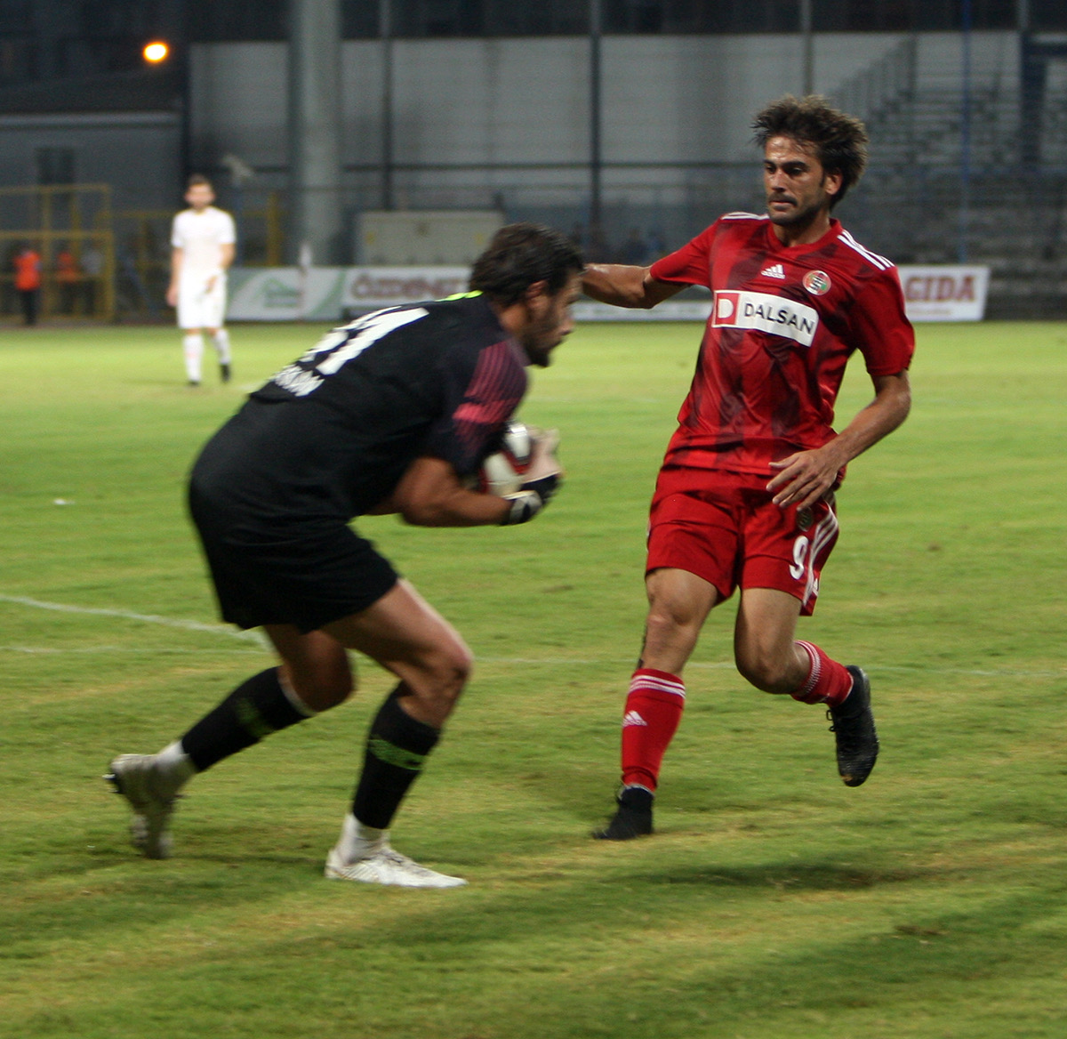 Turgutluspor dünyaları kaçırdı, liderliği kaybetti: 0-0