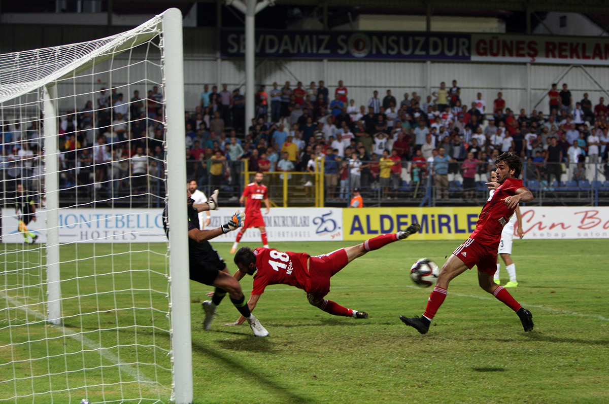 Turgutluspor dünyaları kaçırdı, liderliği kaybetti: 0-0