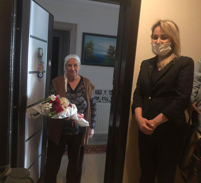 MHP Kadın Kolları, şehit annelerinin Anneler Gününü kutladı