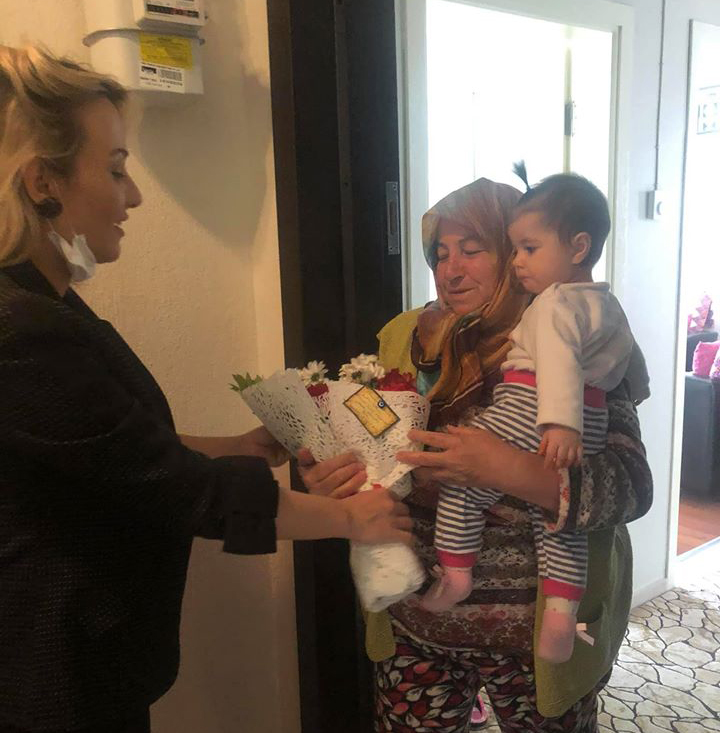 MHP Kadın Kolları, şehit annelerinin Anneler Gününü kutladı