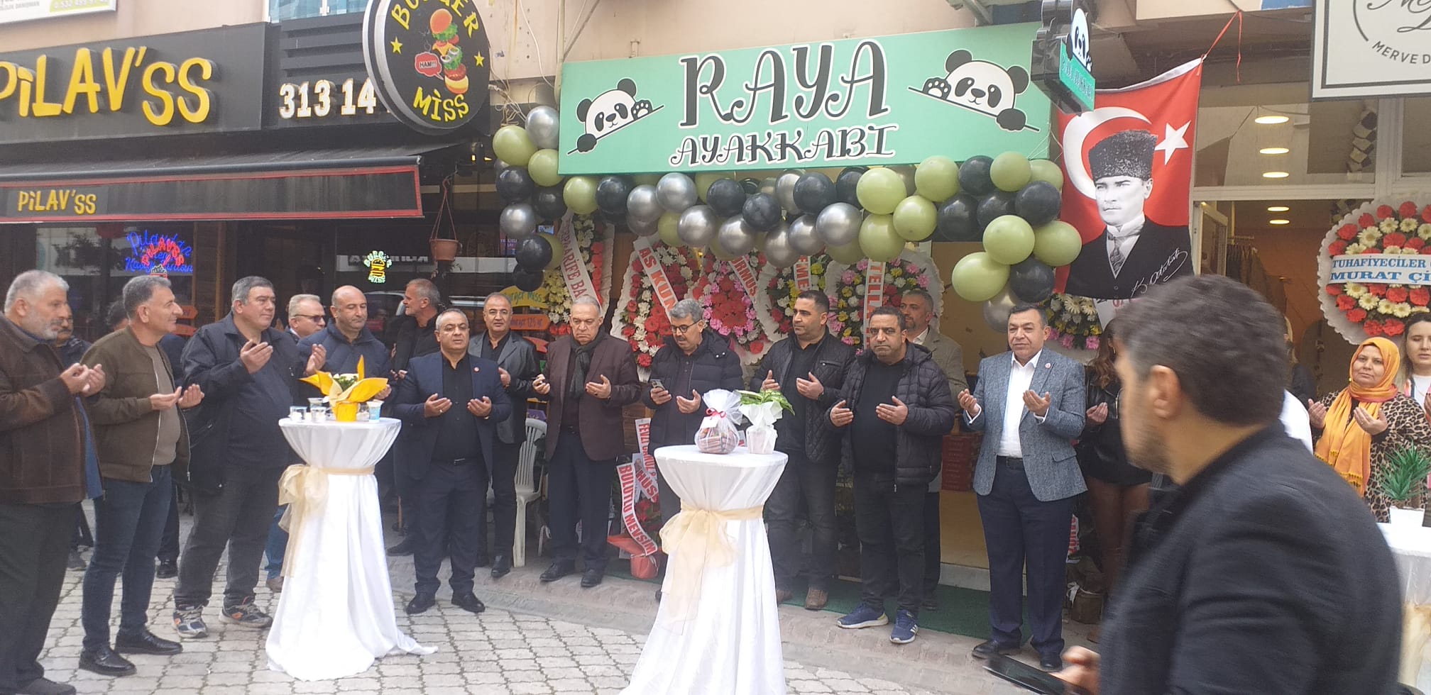 Raya Çocuk Ayakkabı Mağazası Turgutlu'da hizmete girdi