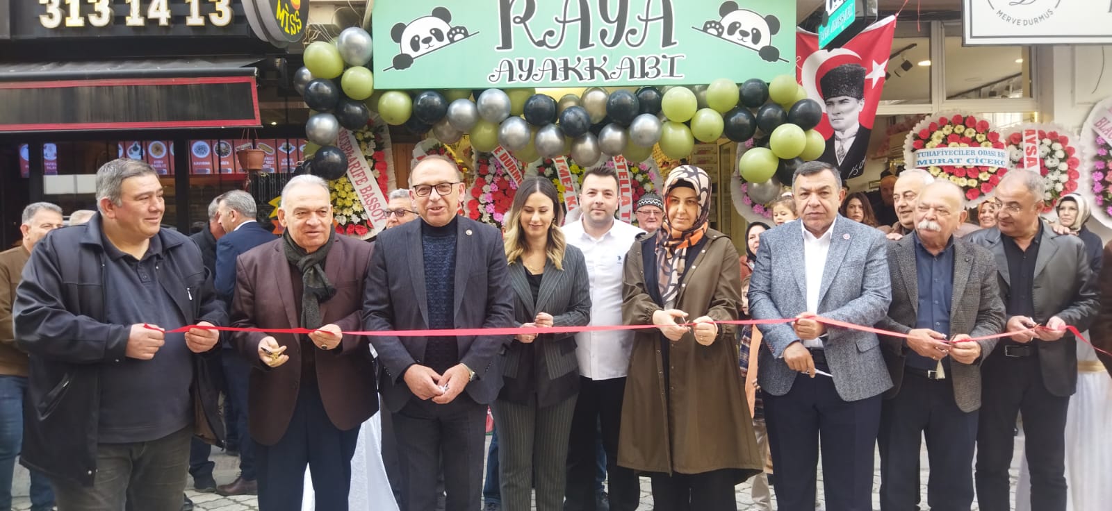Raya Çocuk Ayakkabı Mağazası Turgutlu'da hizmete girdi