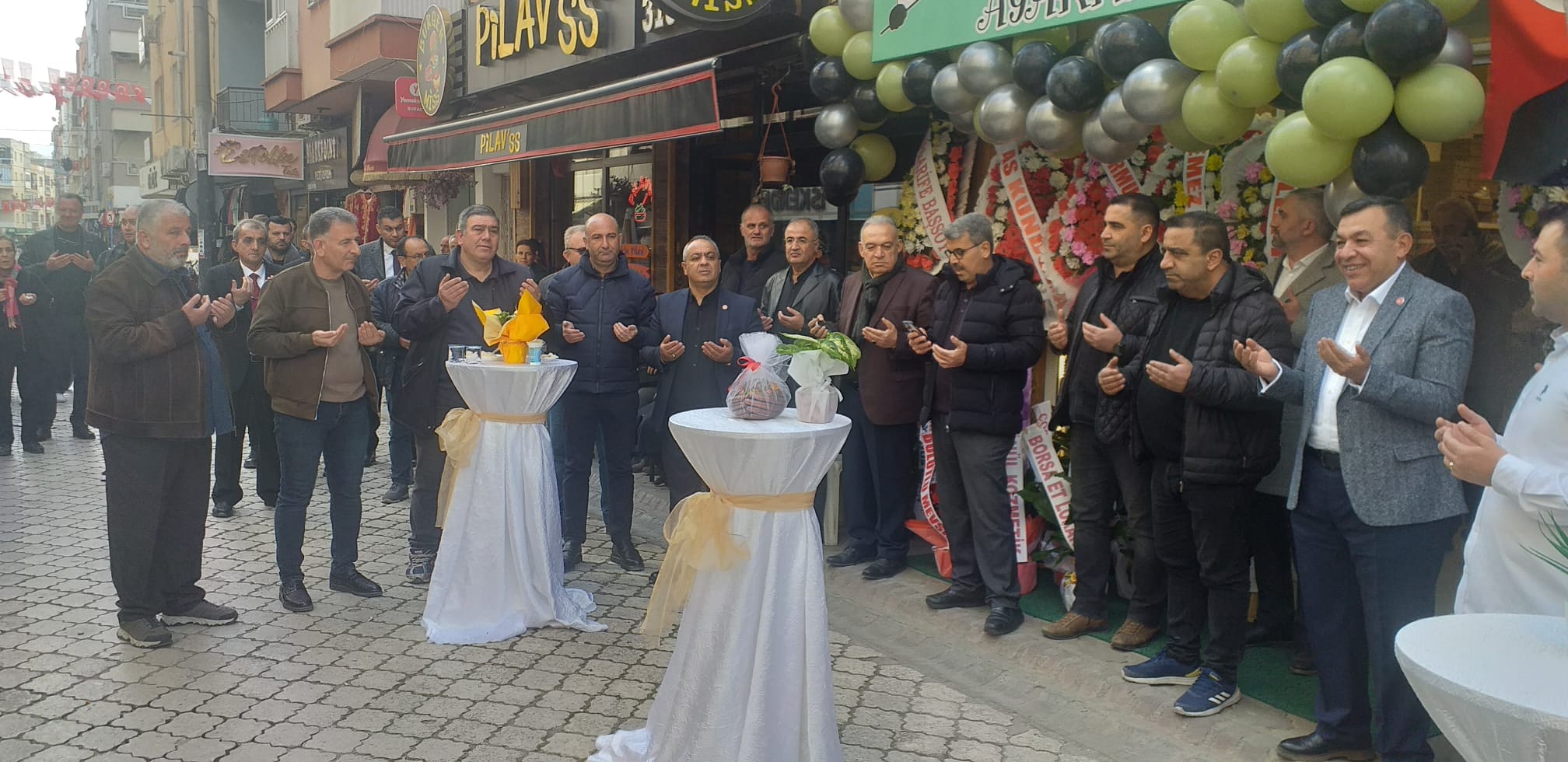 Raya Çocuk Ayakkabı Mağazası Turgutlu'da hizmete girdi