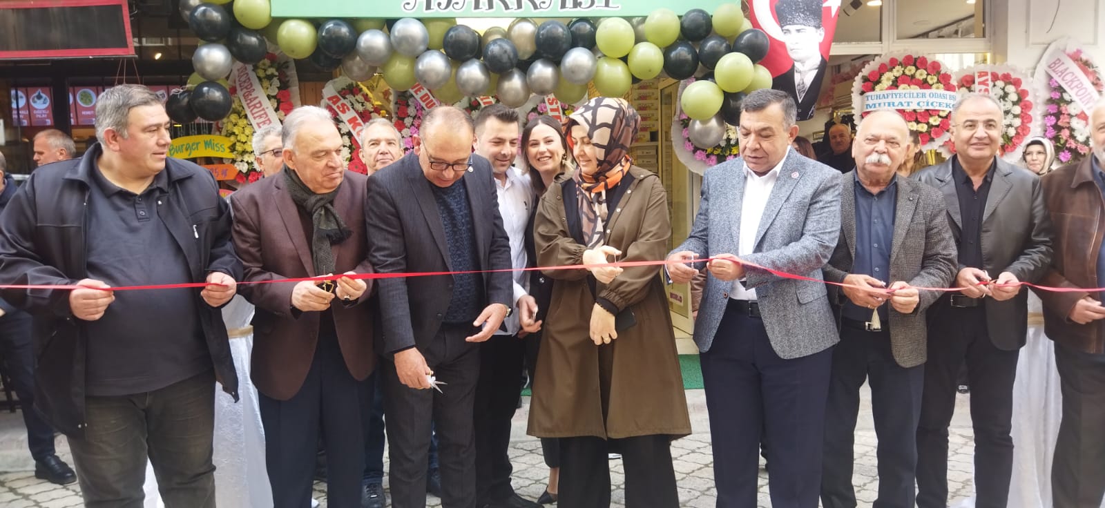 Raya Çocuk Ayakkabı Mağazası Turgutlu'da hizmete girdi
