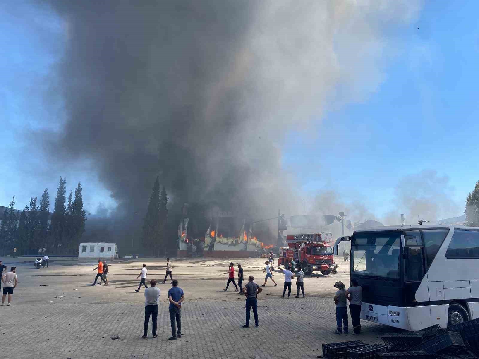 İhracat şampiyonu işletme alevlere teslim!