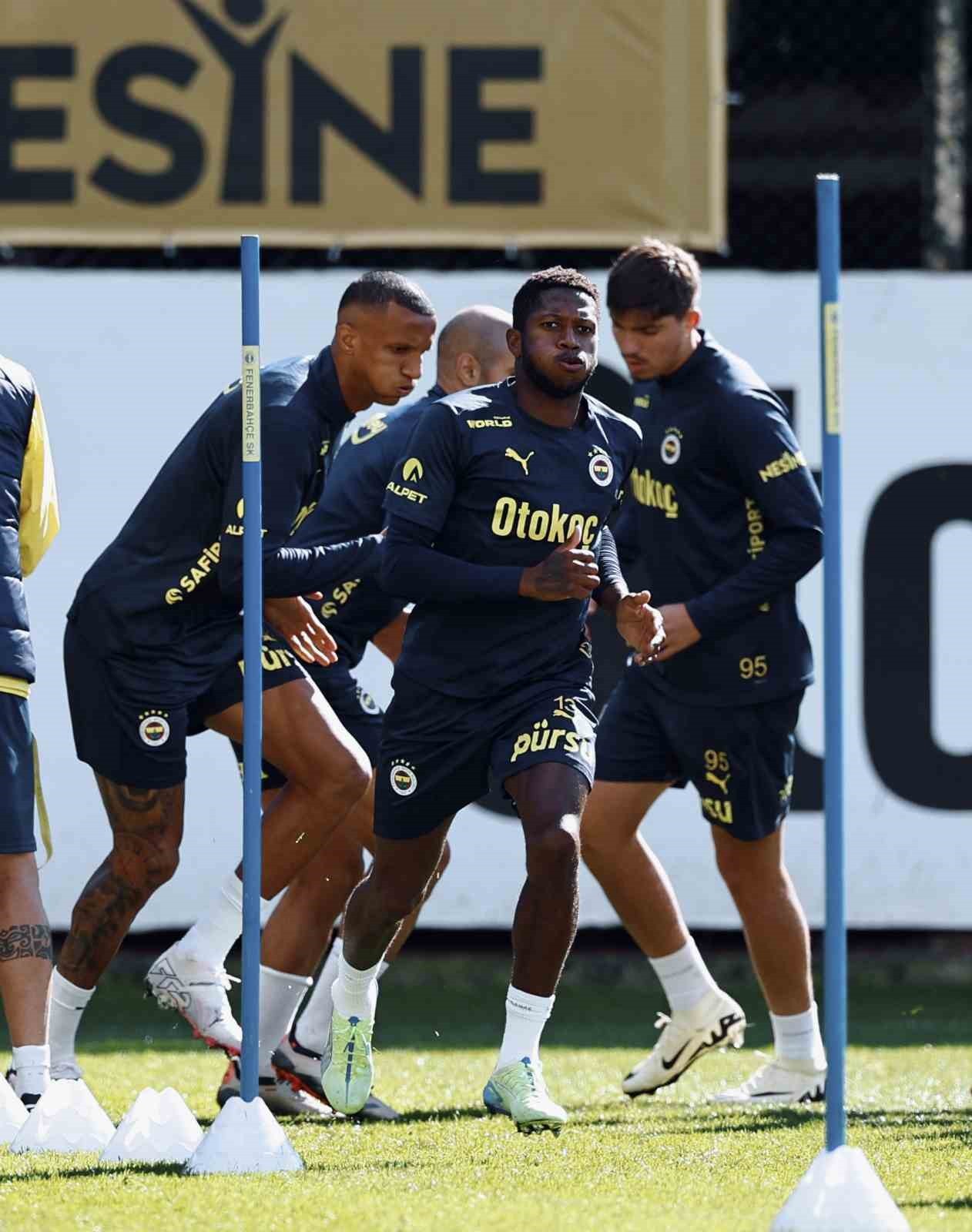 Fenerbahçe, Samsunspor maçı hazırlıklarını tamamladı