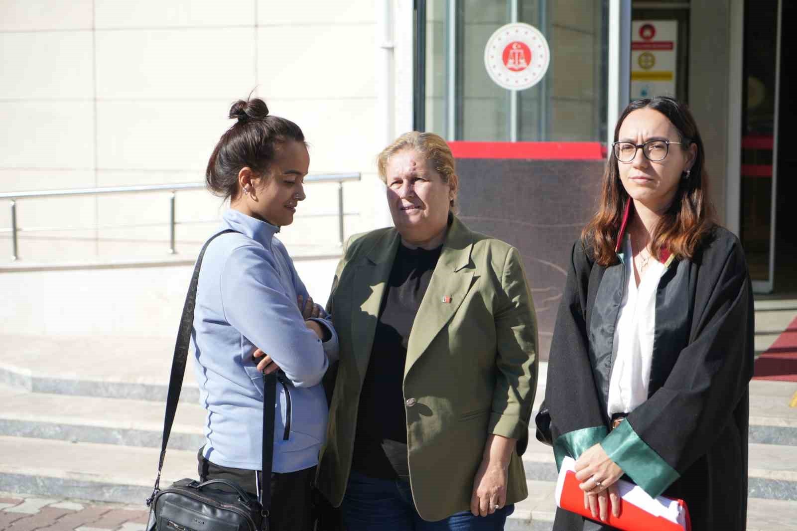 Manisa'da sokak ortasında kadını öldüresiye döven o sanık tahliye edildi!