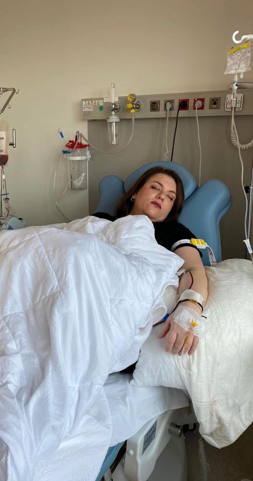Manisalı fenomen ninenin torunu 5 yaşındaki çocuğun hayata tutunmasını sağladı