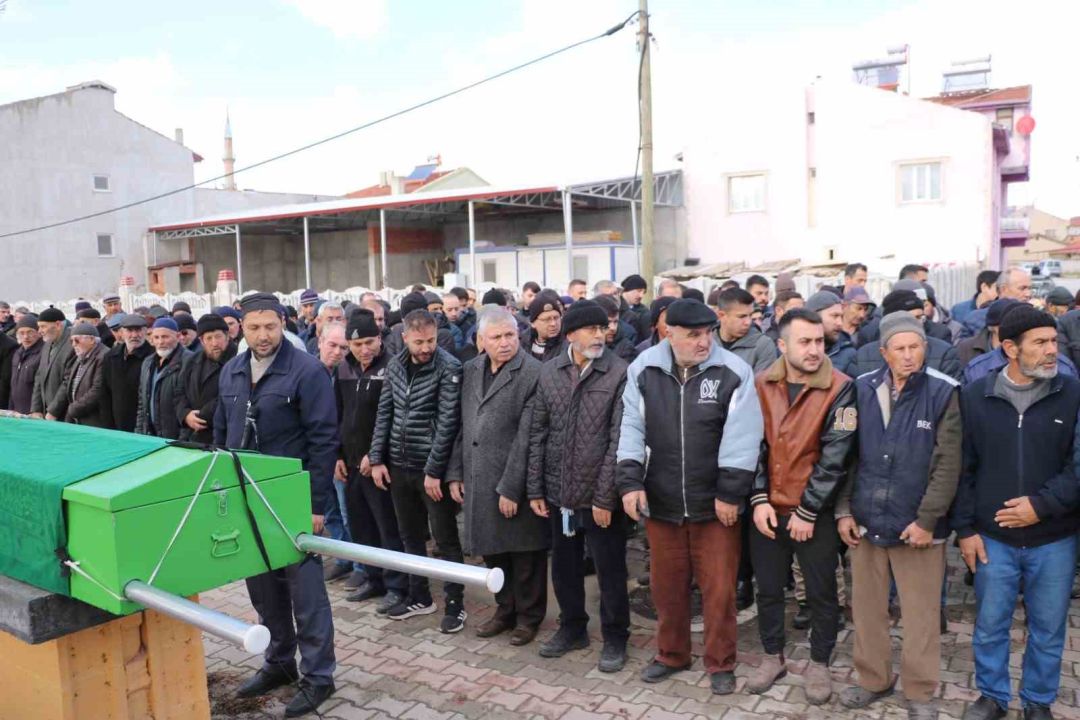 Ege'de acı olay: 23 yaşındaki öğretmen kazada hayatını kaybetti!