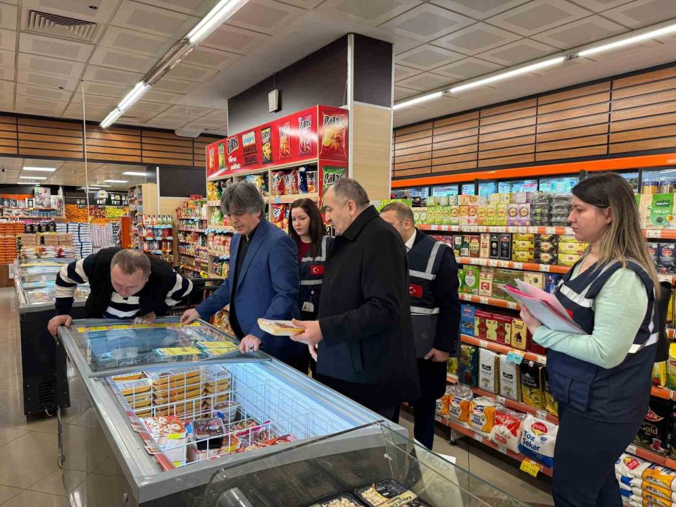 Ticaret Bakanlığı ekipleri asgari ücretin açıklanmasının ardından denetimlerini sıklaştırdı
