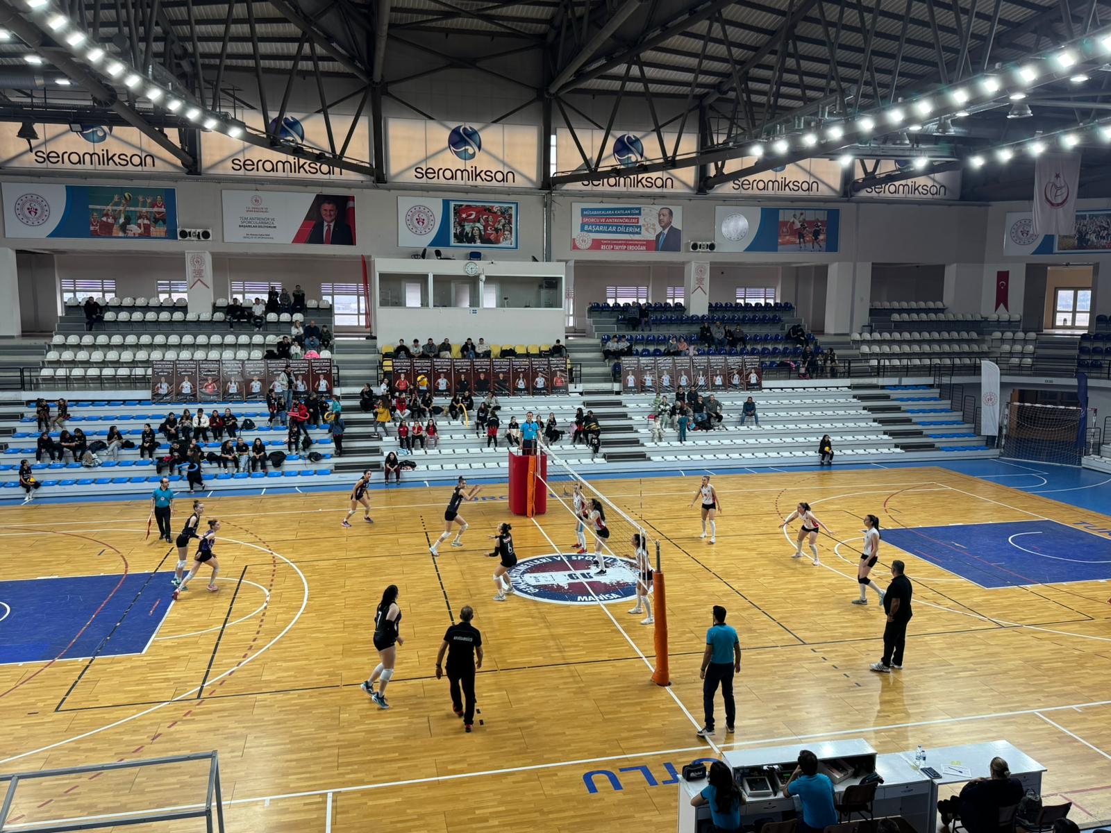 Turgutlulu Voleybolculardan 3-1'lik zafer!