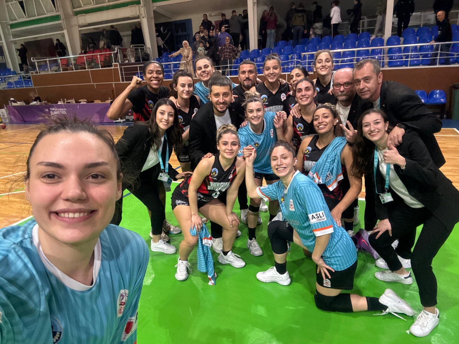 Turgutlu'nun Kadın Basketbolcuları fark attı!