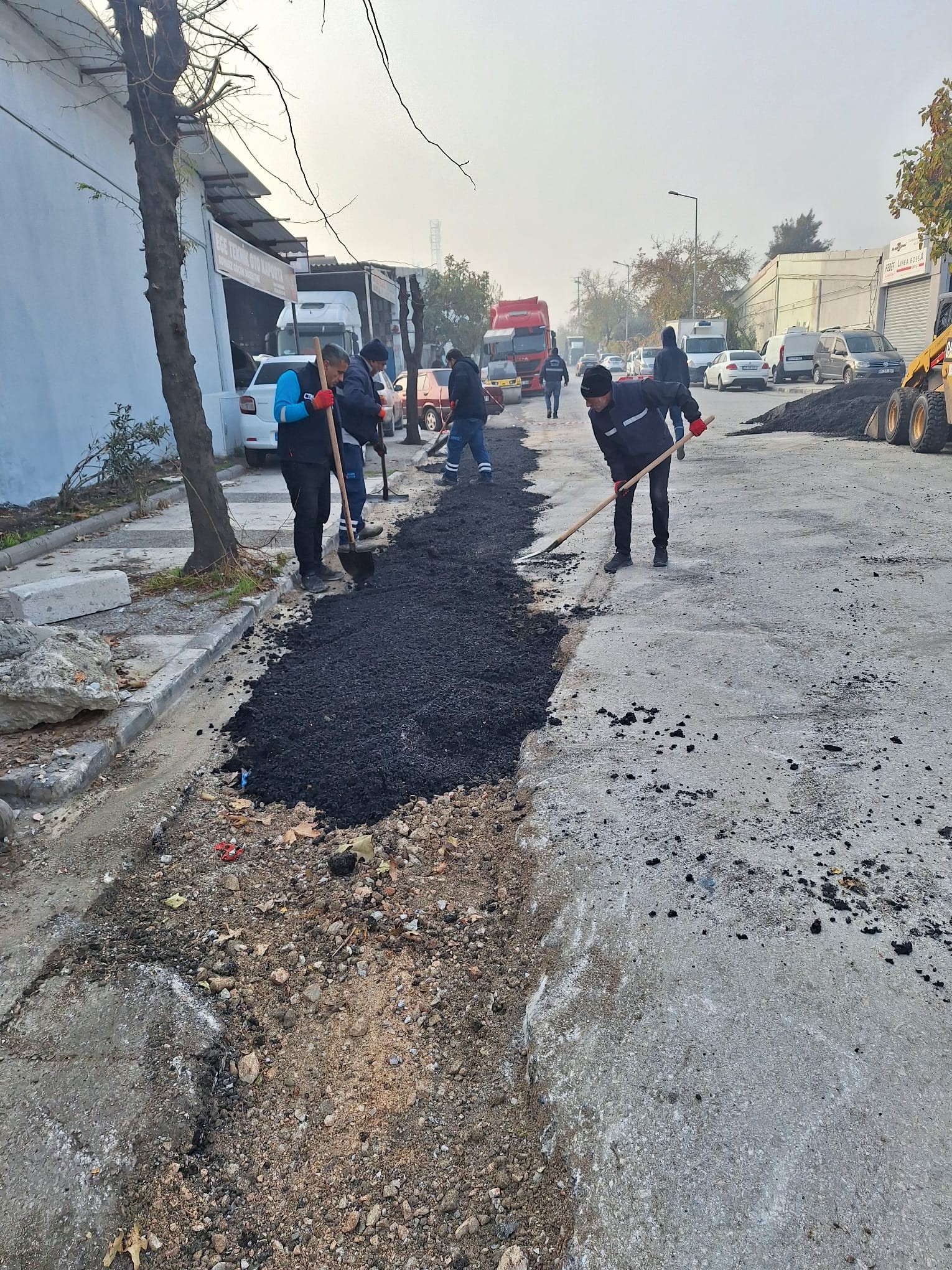 Küçük Sanayi Sitesinin yol kalitesi artıyor
