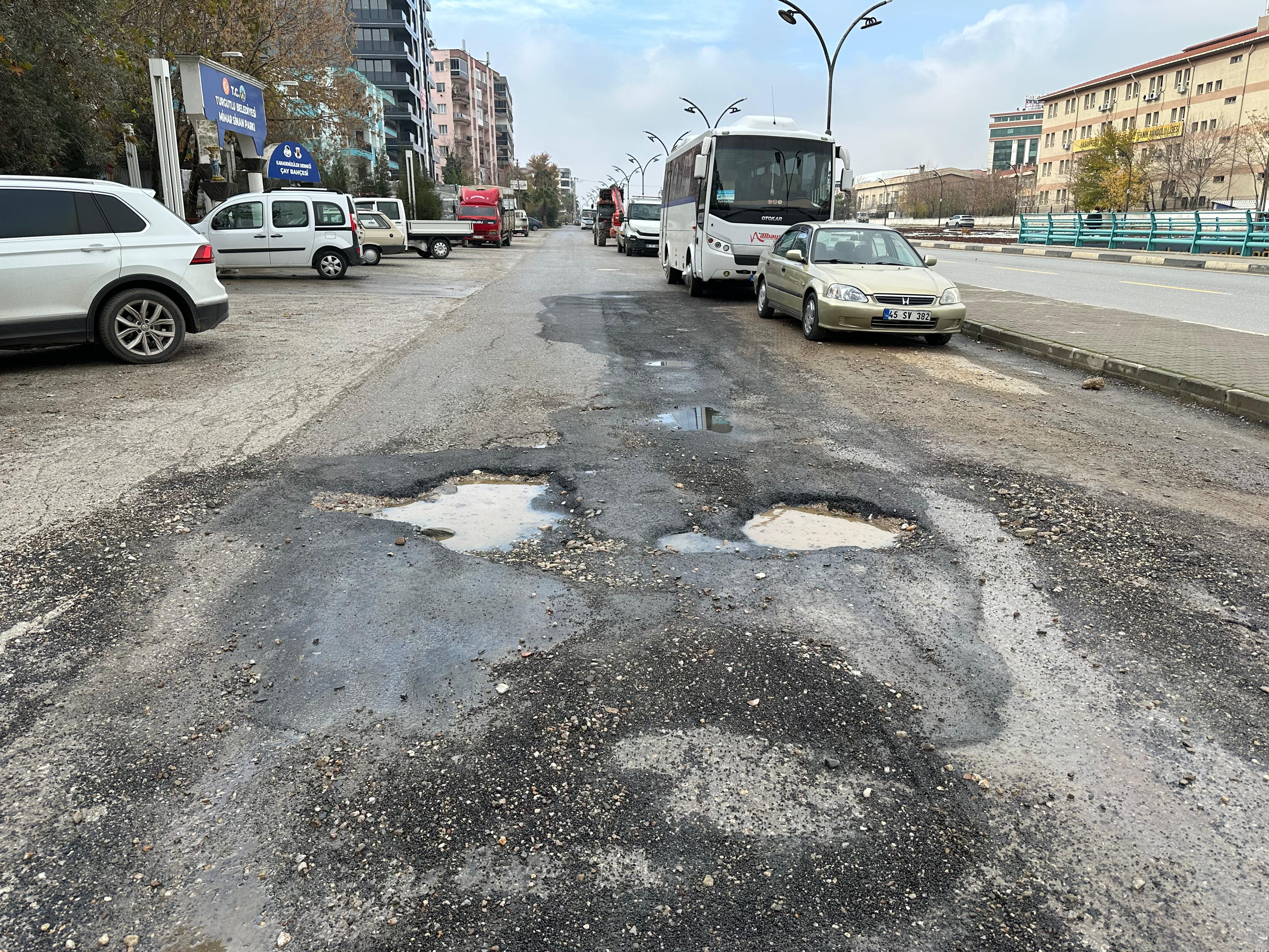 Turgutlu’nun yıllardır bitmeyen çilesi!