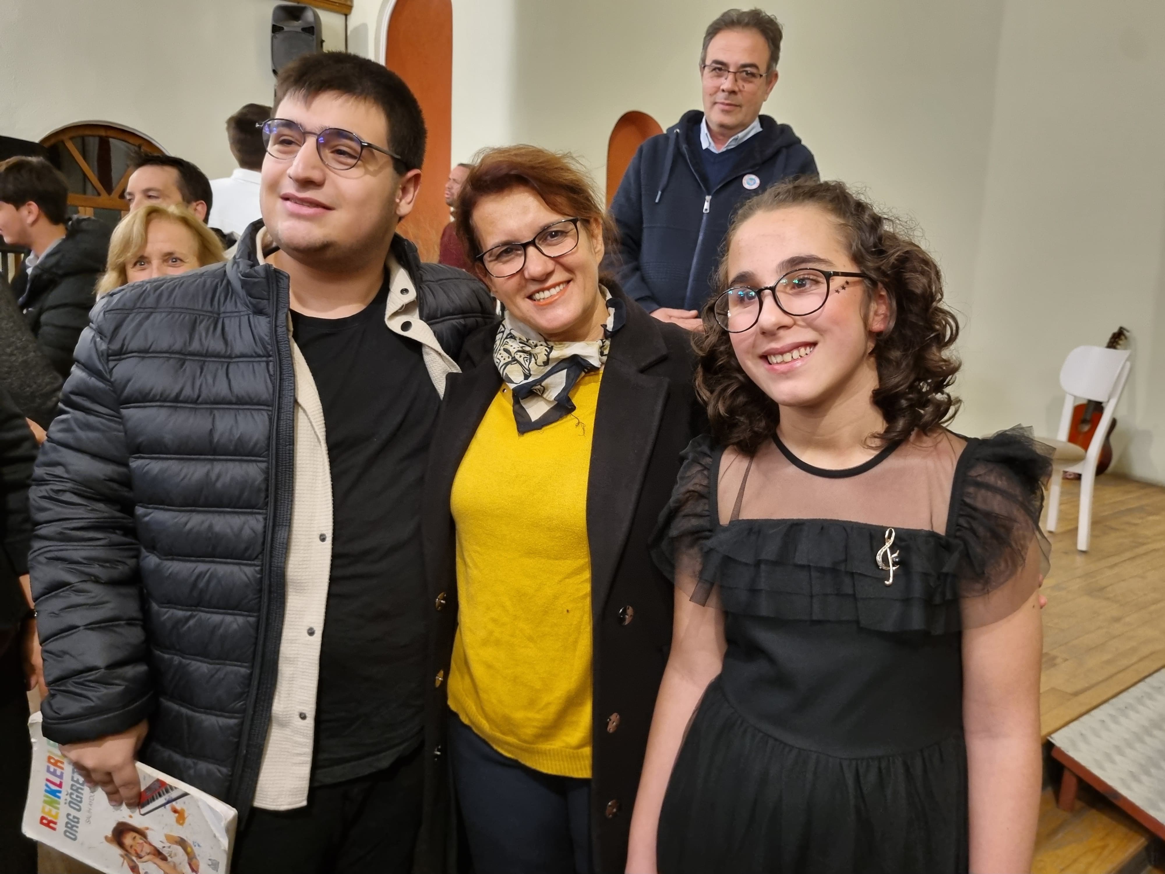Turgutlu Belediyesinin 'Sevgi Konseri' Büyük Beğeni Topladı