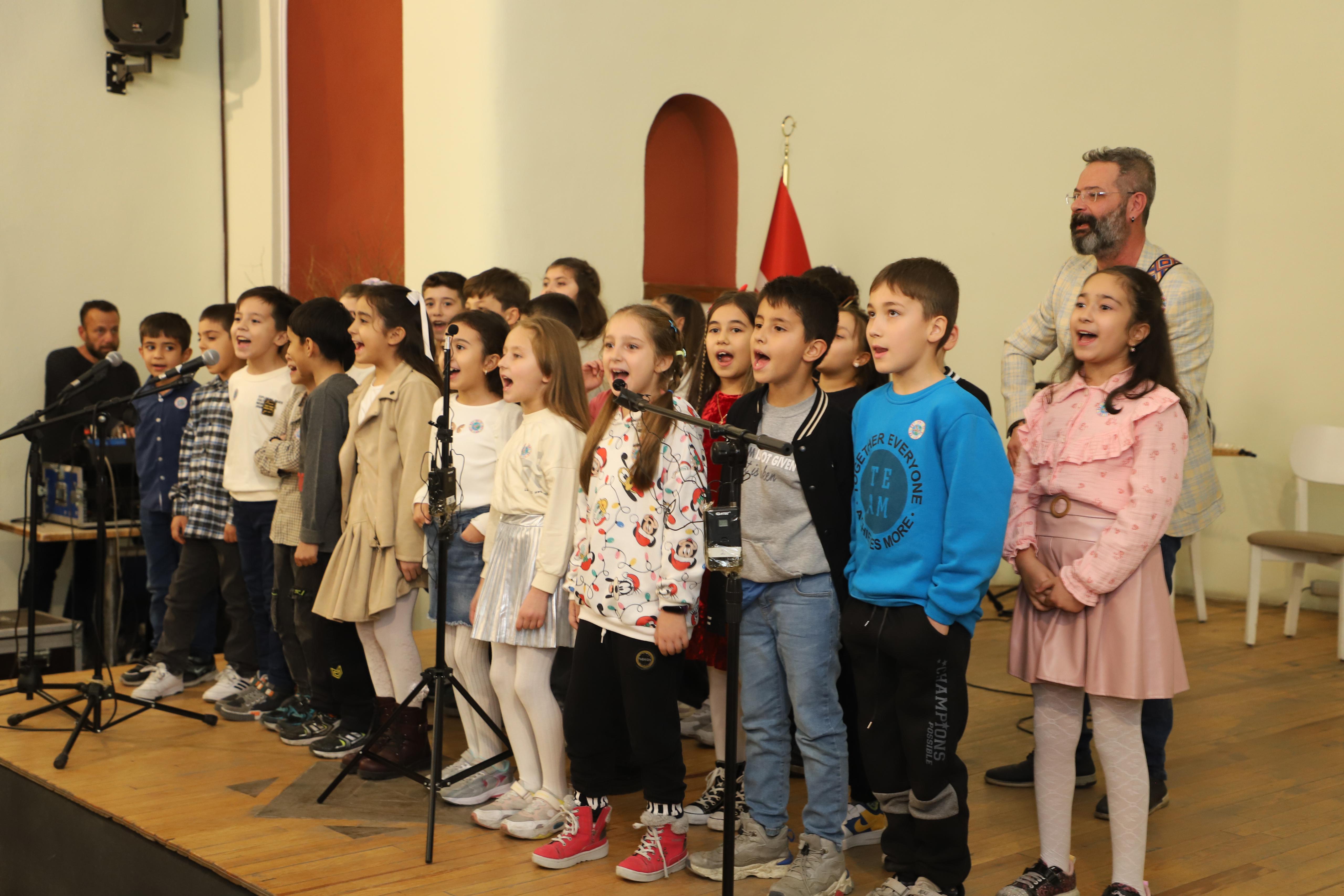 Turgutlu Belediyesinin 'Sevgi Konseri' Büyük Beğeni Topladı