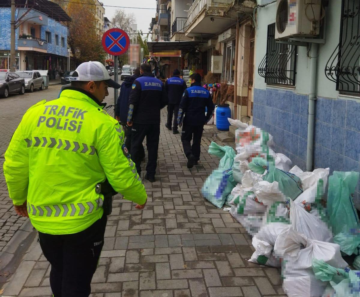 Turgutlu'da kaldırım işgaline sıkı denetim!