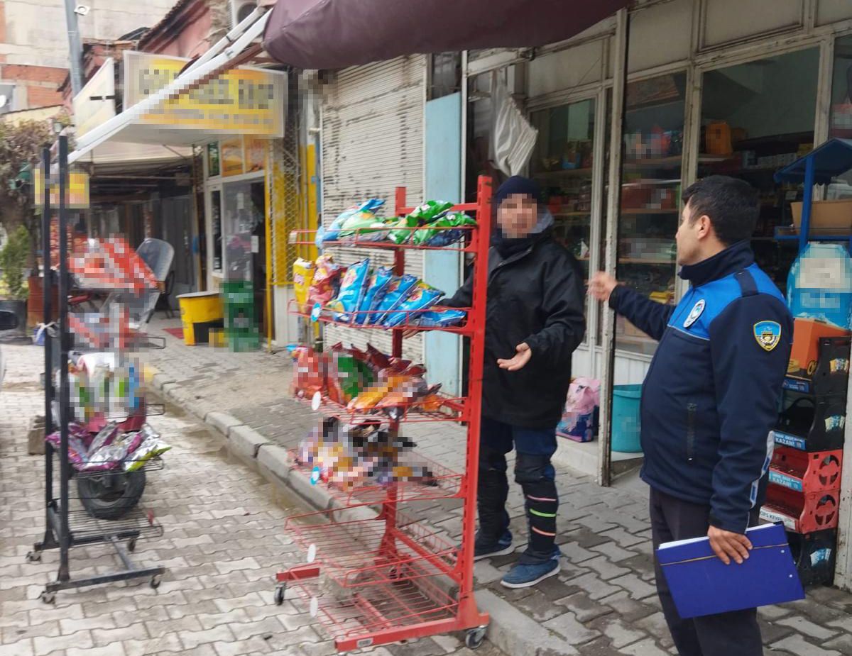 Turgutlu'da kaldırım işgaline sıkı denetim!