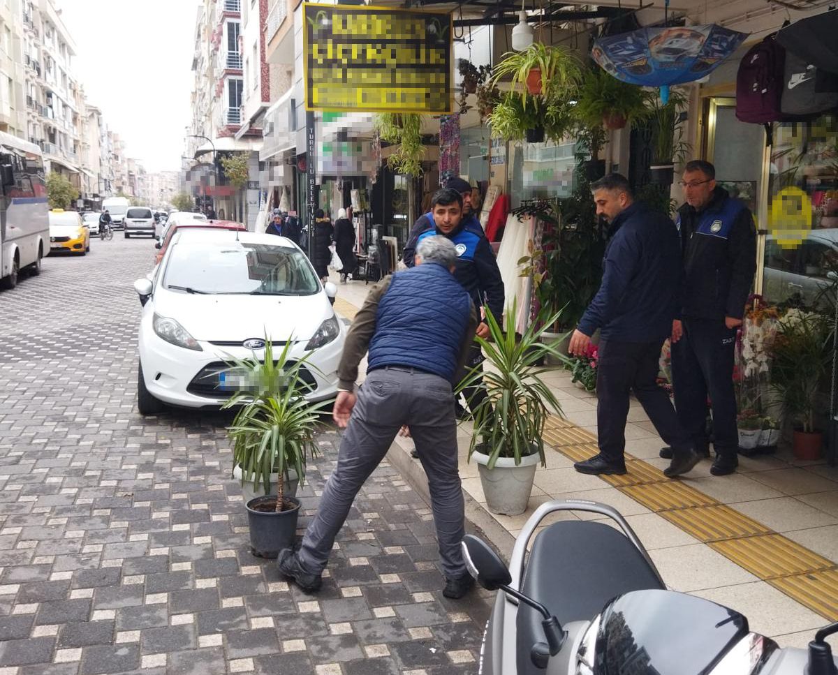 Turgutlu'da kaldırım işgaline sıkı denetim!