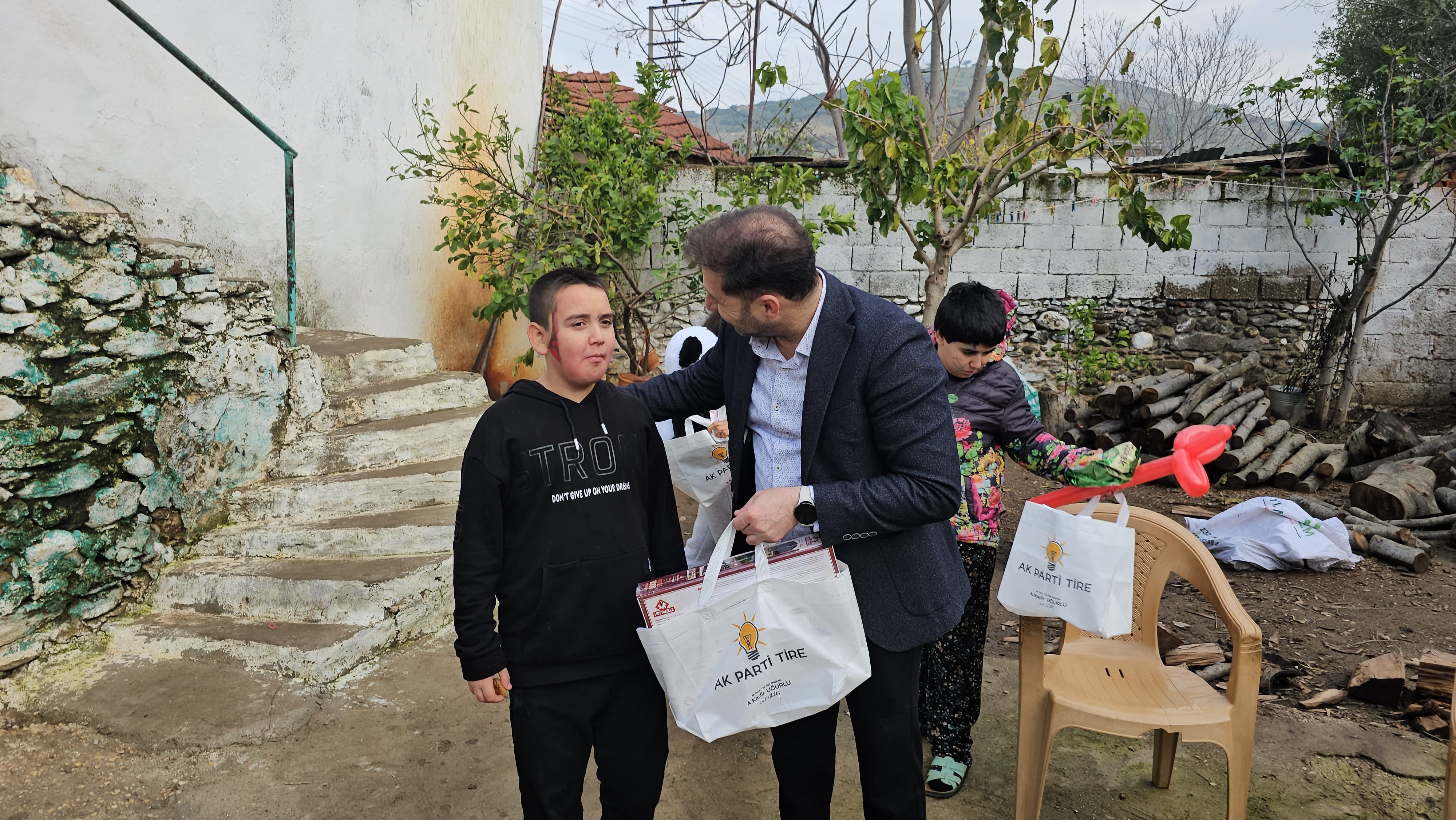 2 kardeş yangından son anda kurtuldu, aileye valilik sahip çıktı