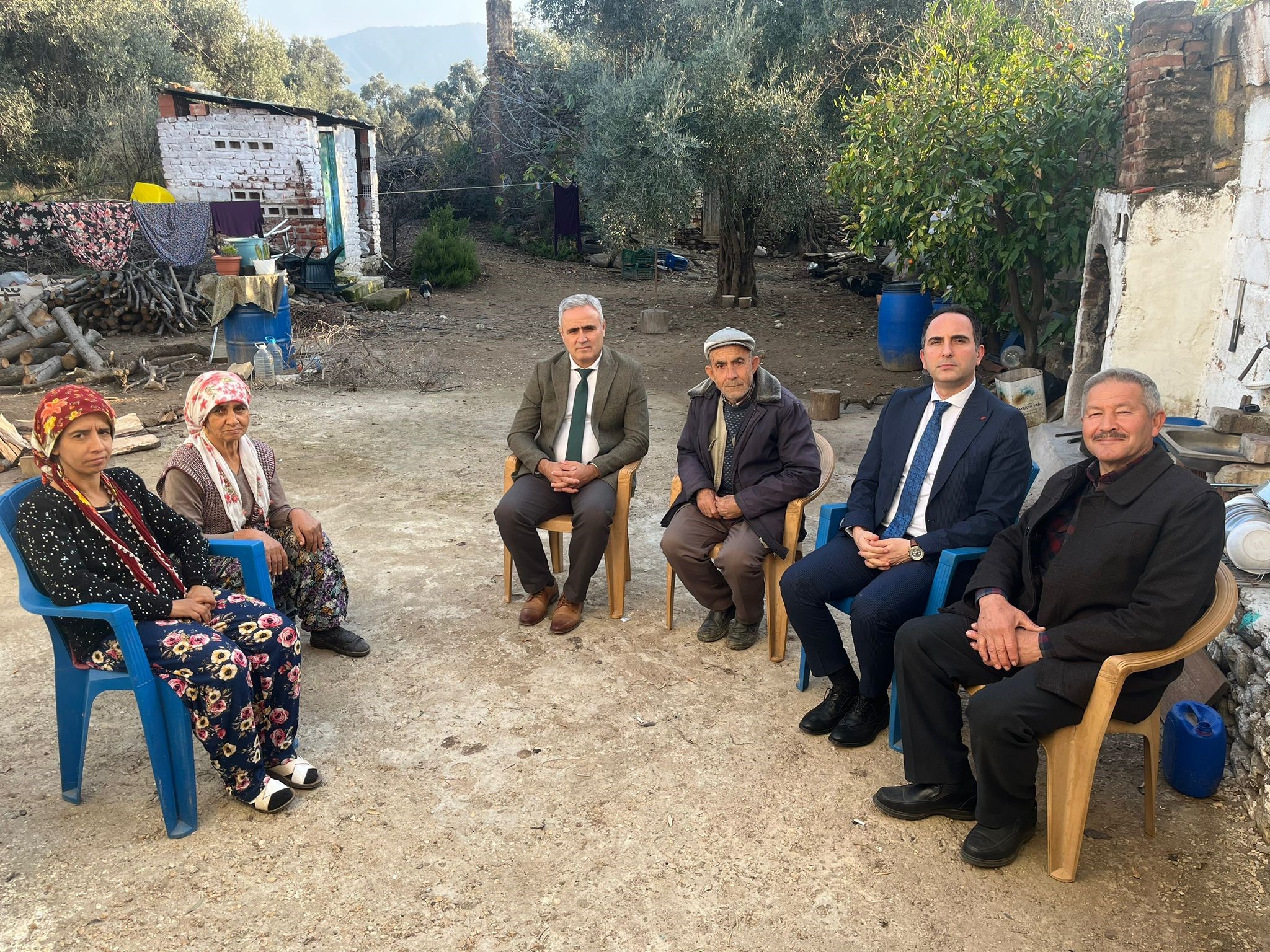 2 kardeş yangından son anda kurtuldu, aileye valilik sahip çıktı