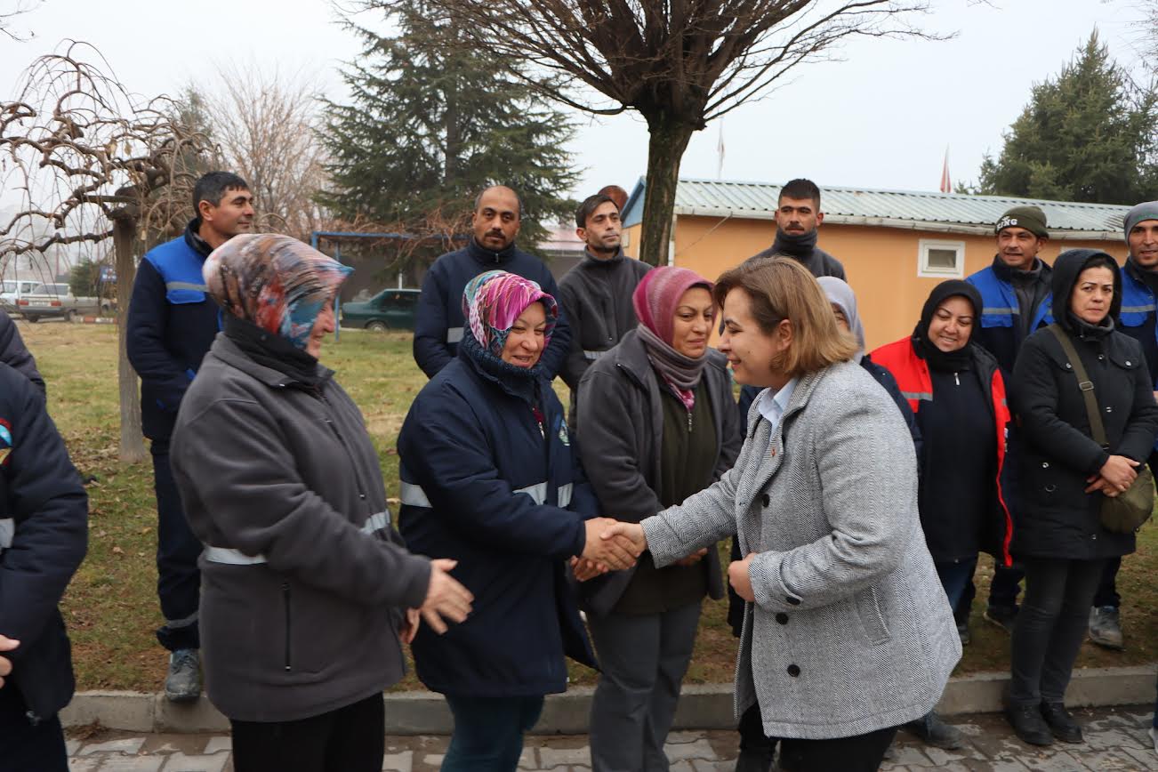İlçede Belediye işçilerine %56 maaş zammı!