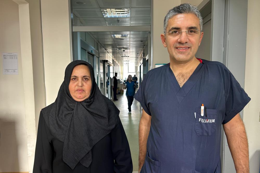 Manisalı kadının yemek borusundan  6 santimlik lezyon çıktı!