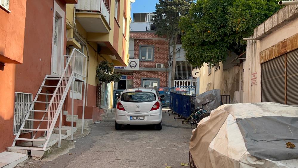 Başından vurulmuş kadın cesediyle karakola gidip teslim oldu!