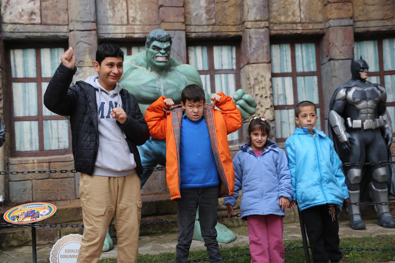 Akhisarlı Özel Öğrencilere Manisa Gezisi