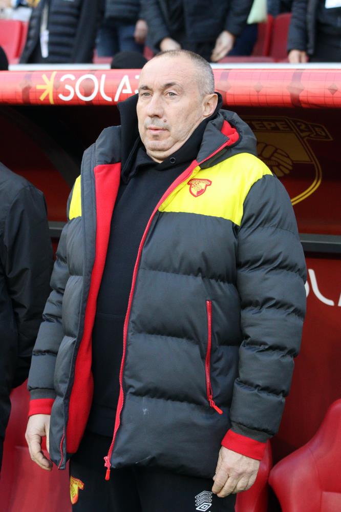 Trendyol Süper Lig: Göztepe: 2 - Adana Demirspor: 0 (İlk yarı kareler)