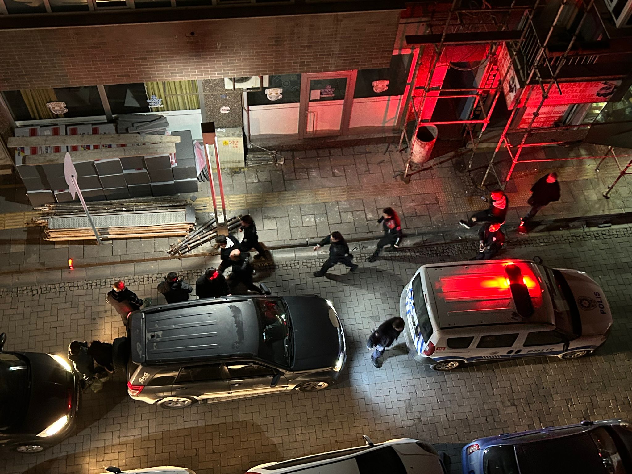 Turgutlu'da kaza: Araca çarptı, motoru bırakıp kaçarken yakalandı!
