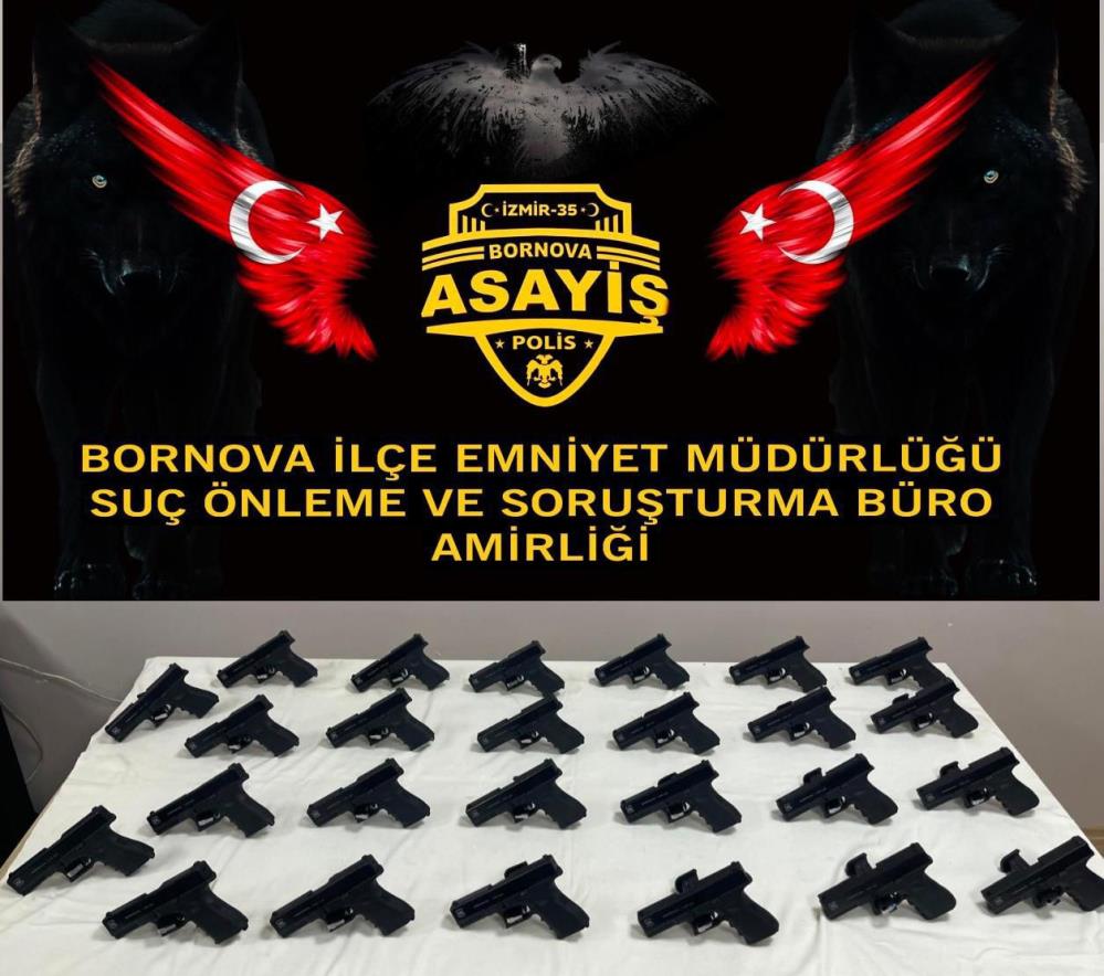 Şüphelinin 'zula ev' oyununu bozuldu: 26 tabanca ele geçirildi!