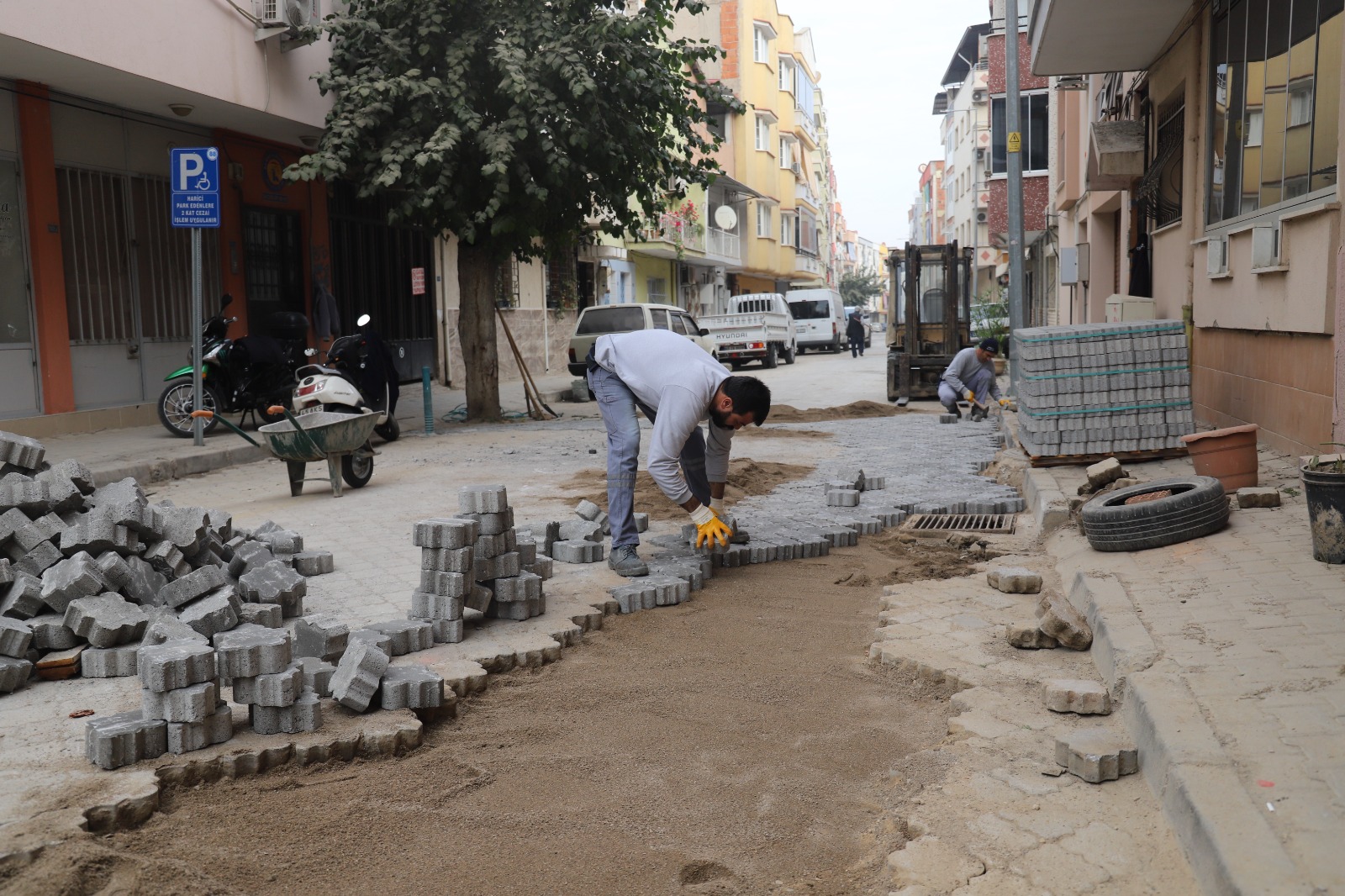 Turgutlu Belediyesi İlçede Çalışmalarına Devam Ediyor