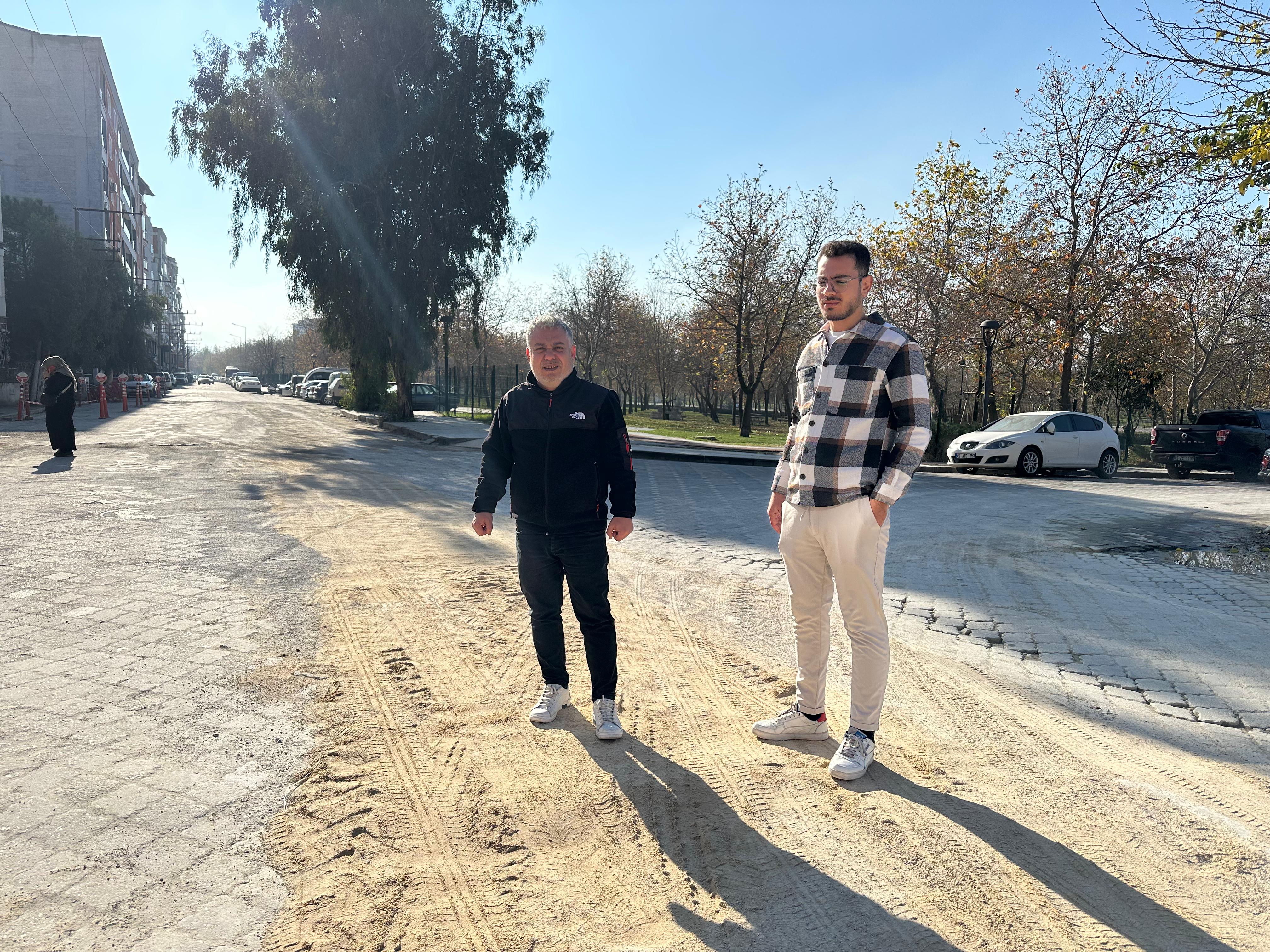 Tek İsteğimiz Yolun Sulanması Dedi 'Oturma Eylemi' Yaptı