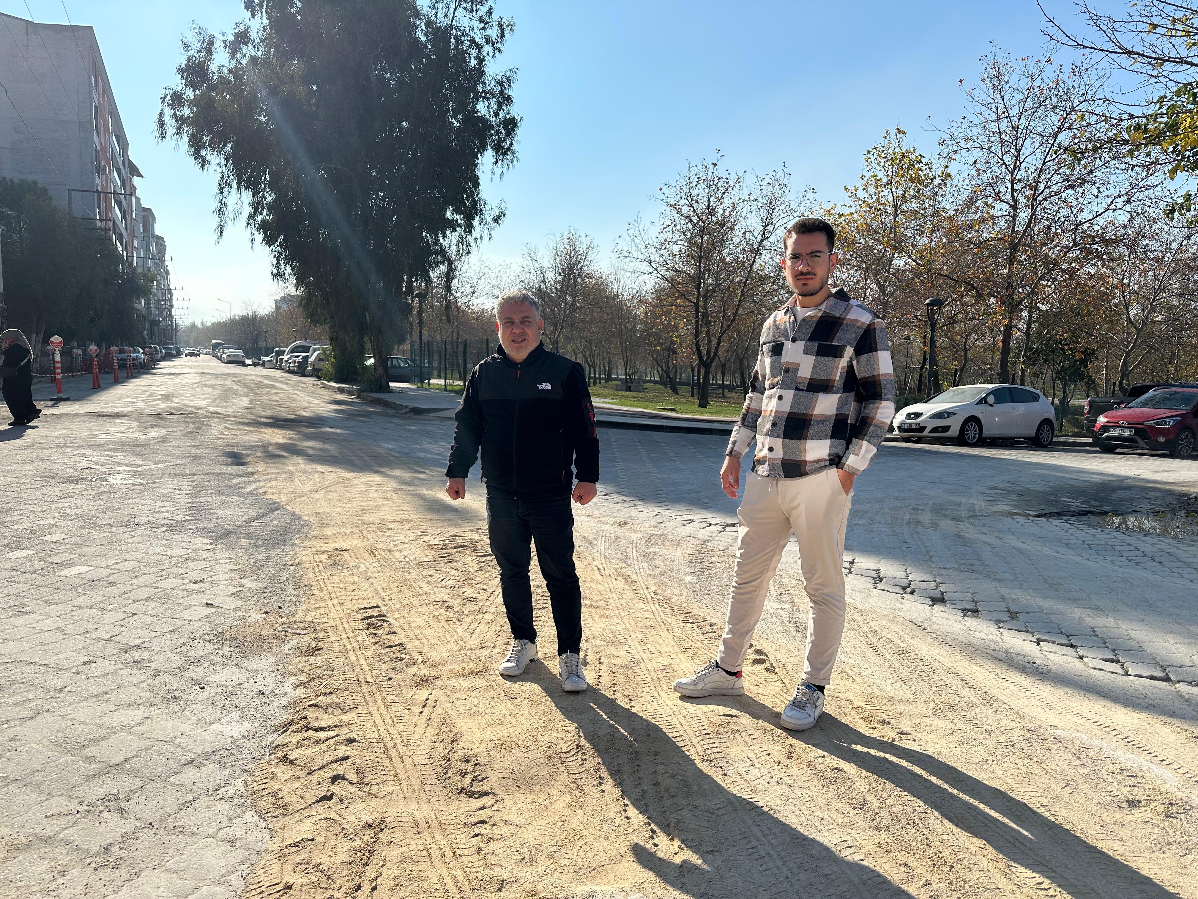 Tek İsteğimiz Yolun Sulanması Dedi 'Oturma Eylemi' Yaptı