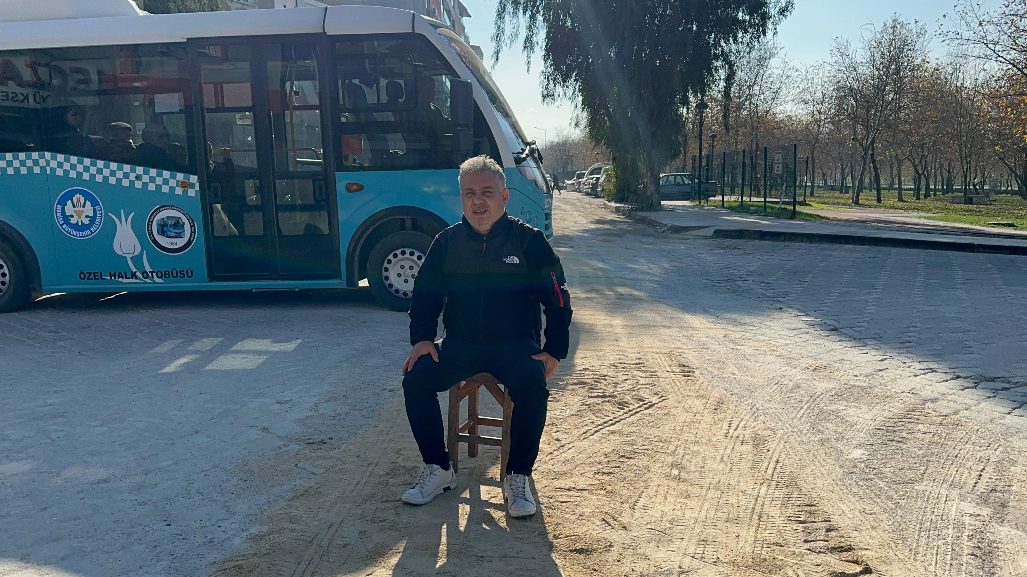 Tek İsteğimiz Yolun Sulanması Dedi 'Oturma Eylemi' Yaptı