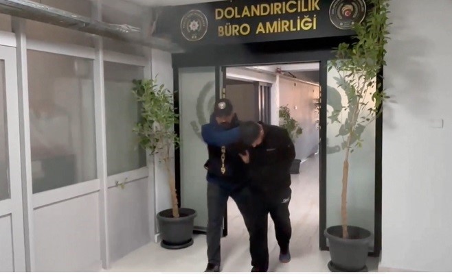 Bir dolandırıcılık vakası daha! Sahte bankacıların yöntemi pes dedirtti
