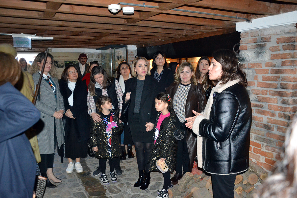 CHP’li belediye başkanlarının eşleri Turgutlu’da buluştu