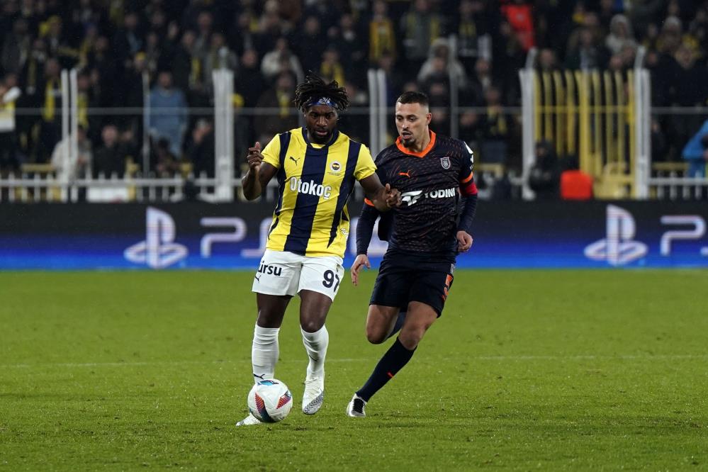 Trendyol Süper Lig: Fenerbahçe: 3 - Başakşehir: 1 (Maç sonucu)