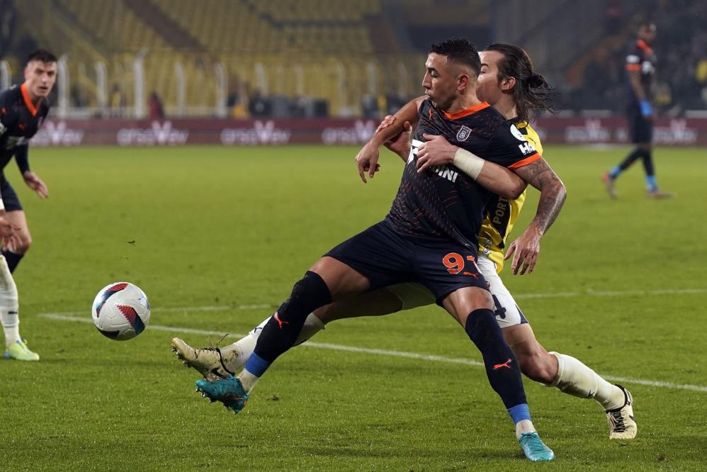 Trendyol Süper Lig: Fenerbahçe: 3 - Başakşehir: 1 (Maç sonucu)