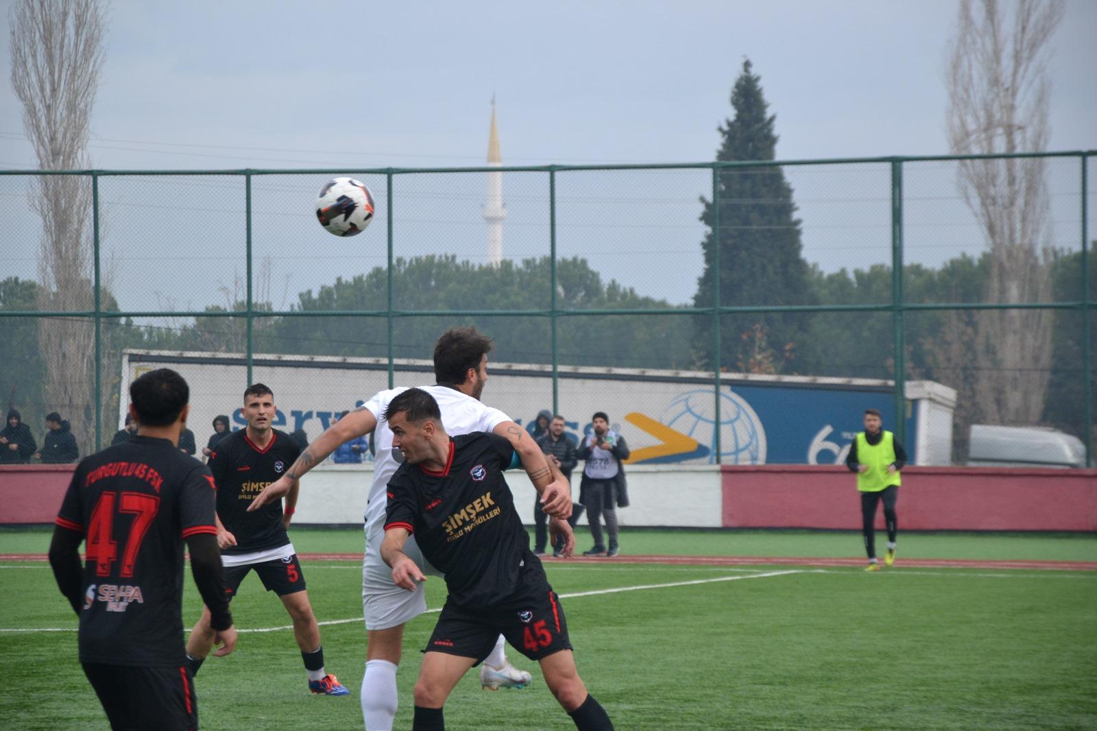 Turgutlu FSK, evinde Manisaspor’a tek golle yenildi