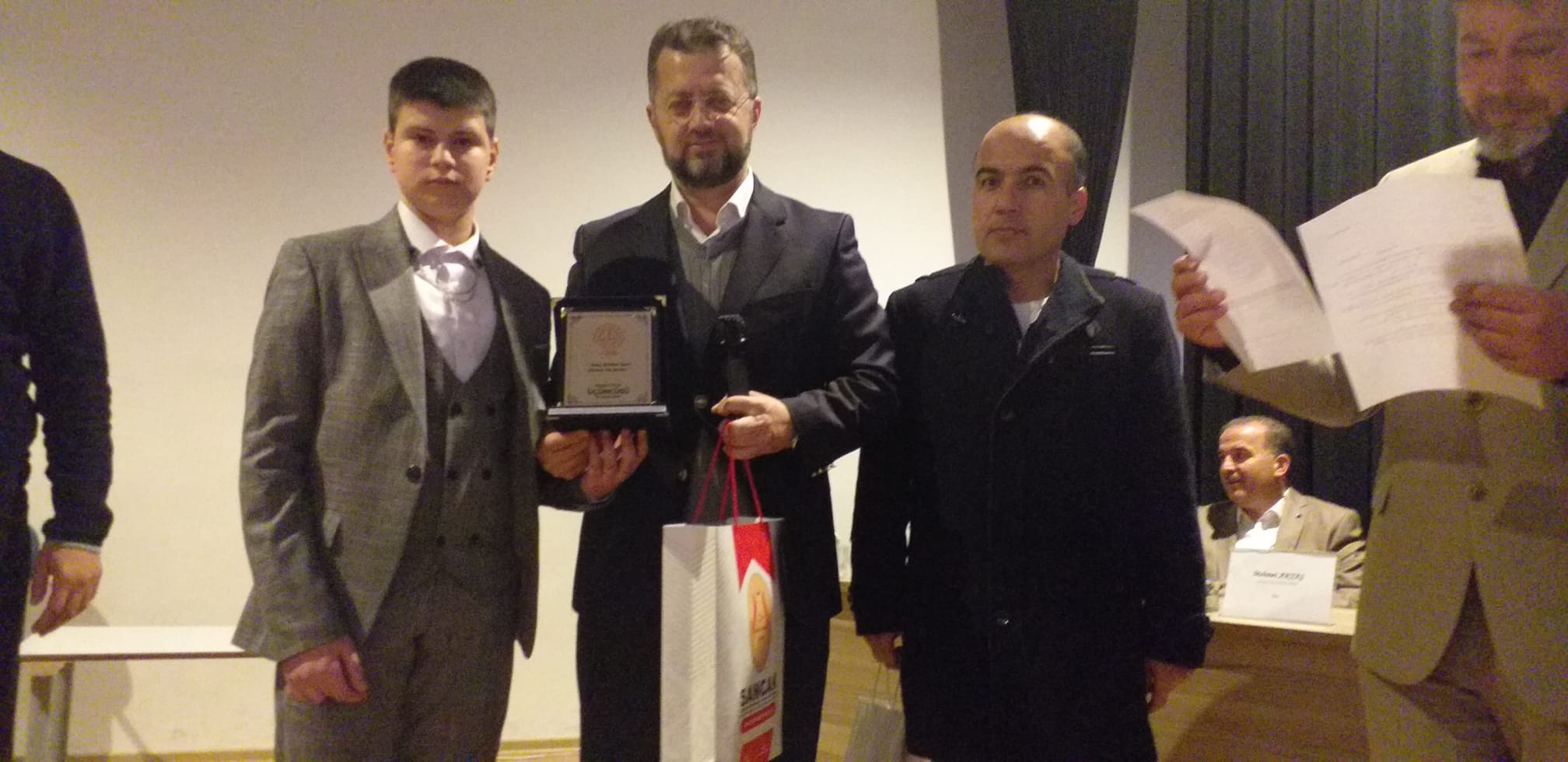 İmam Hatip Ortaokulları Yarışmasında "Genç Bilaller Ezan Okuma" Birincisi Ahmet Salih Elmas Oldu
