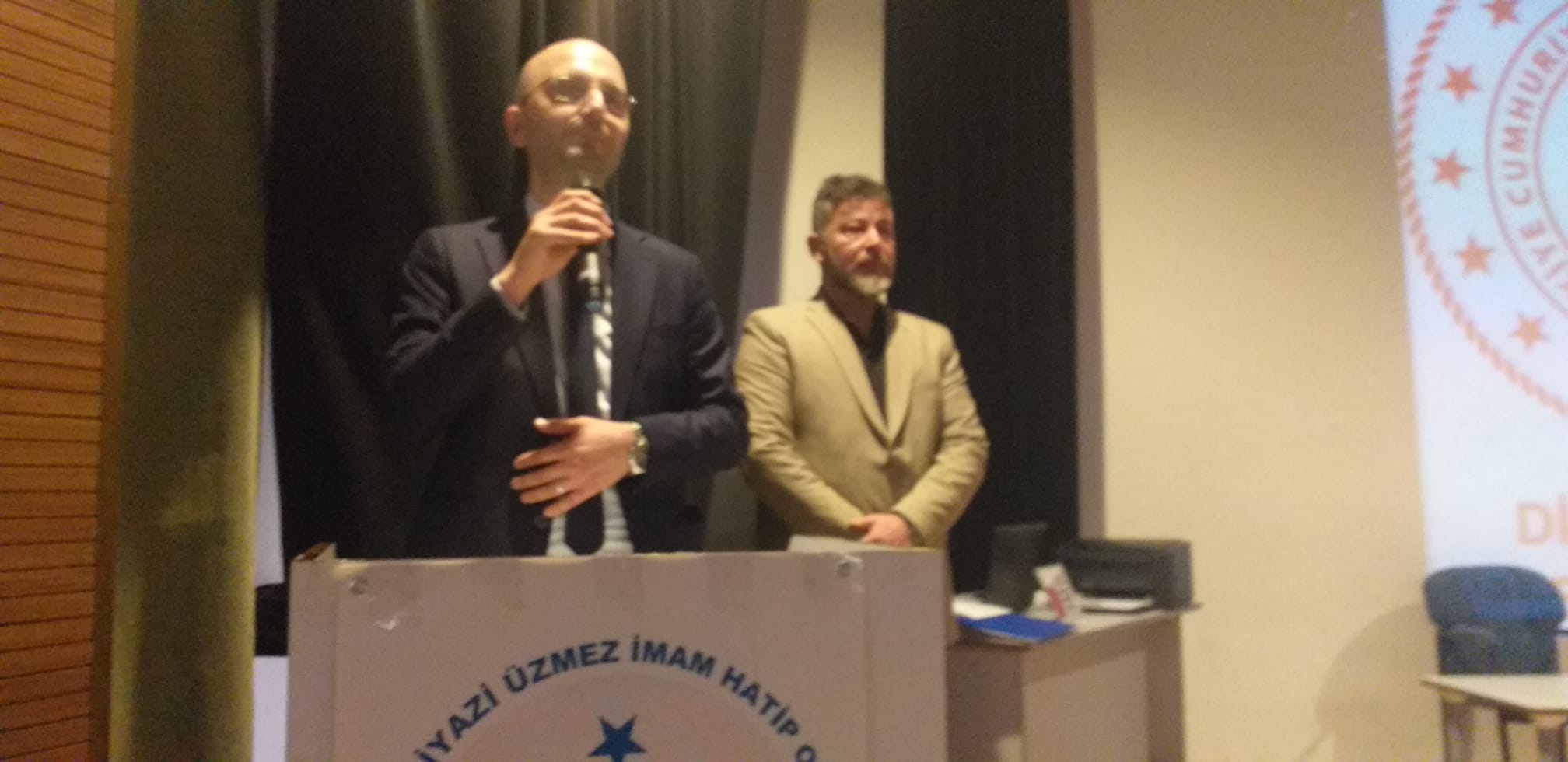 İmam Hatip Ortaokulları Yarışmasında "Genç Bilaller Ezan Okuma" Birincisi Ahmet Salih Elmas Oldu