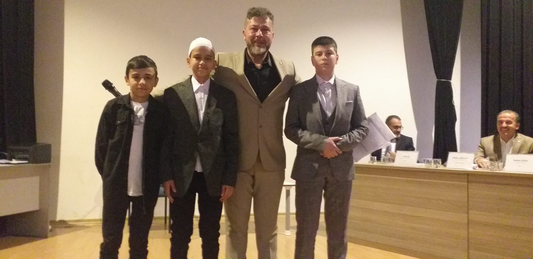 İmam Hatip Ortaokulları Yarışmasında "Genç Bilaller Ezan Okuma" Birincisi Ahmet Salih Elmas Oldu